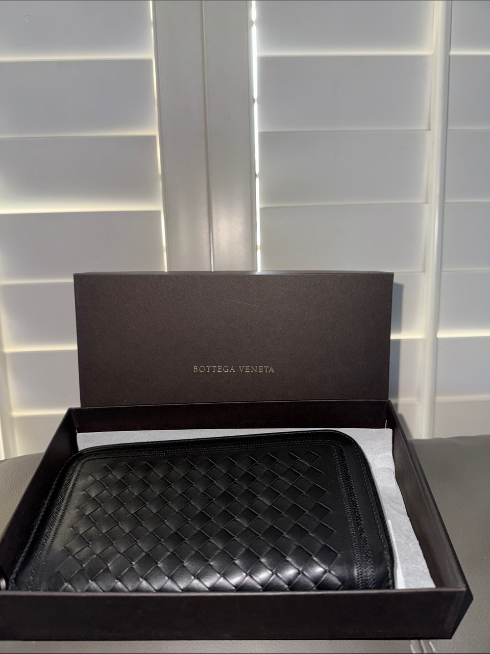 Bottega Veneta Black Woven Leather Zip Wallet EUC w/ COA ✨Full Inclusion❣️
